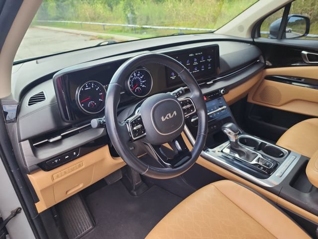 Used 2022 Kia Carnival EX FWD image 10
