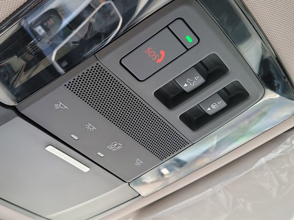 New 2025 Mitsubishi Outlander SE image 23