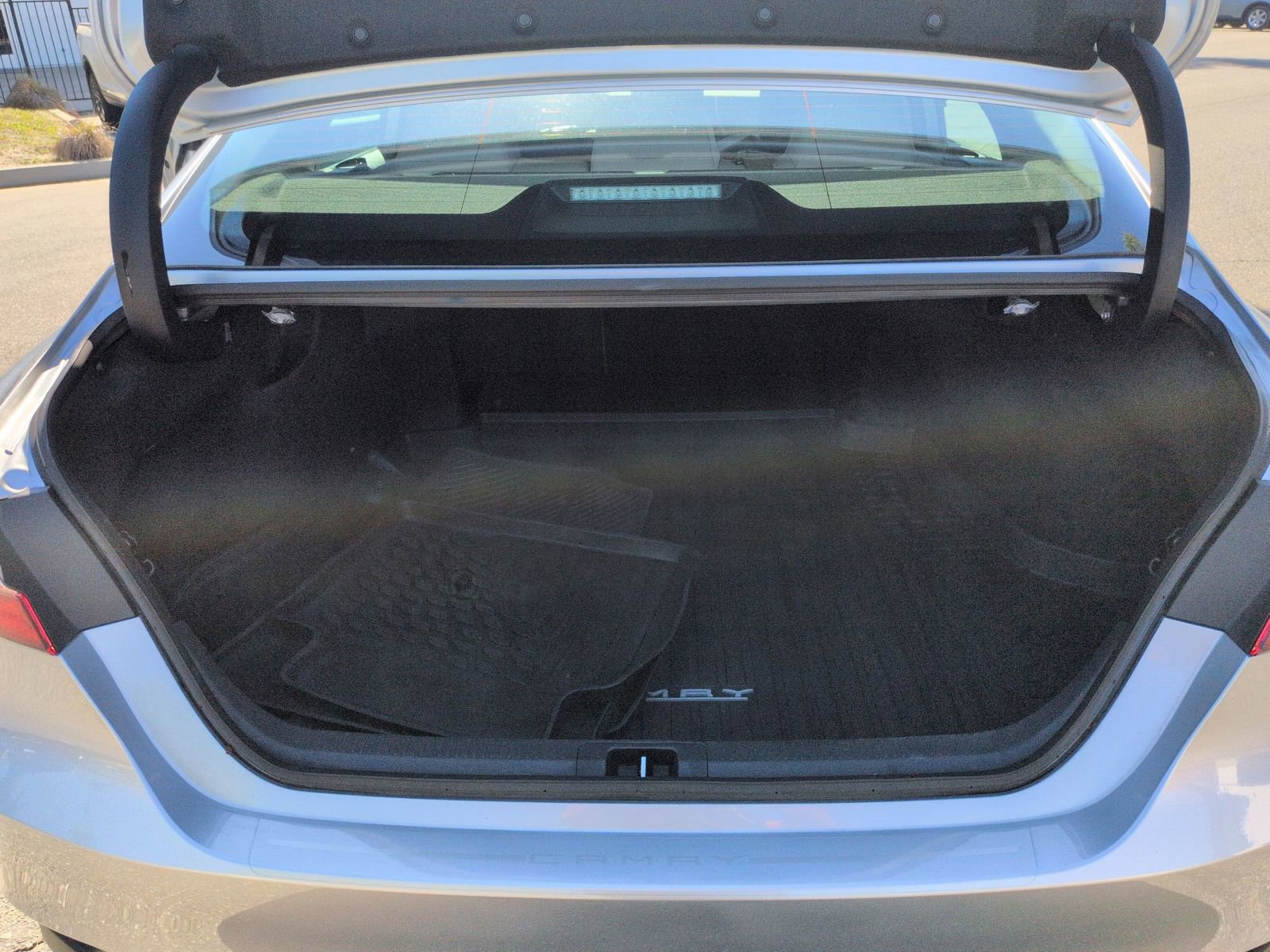 Used 2024 Toyota Camry LE image 33