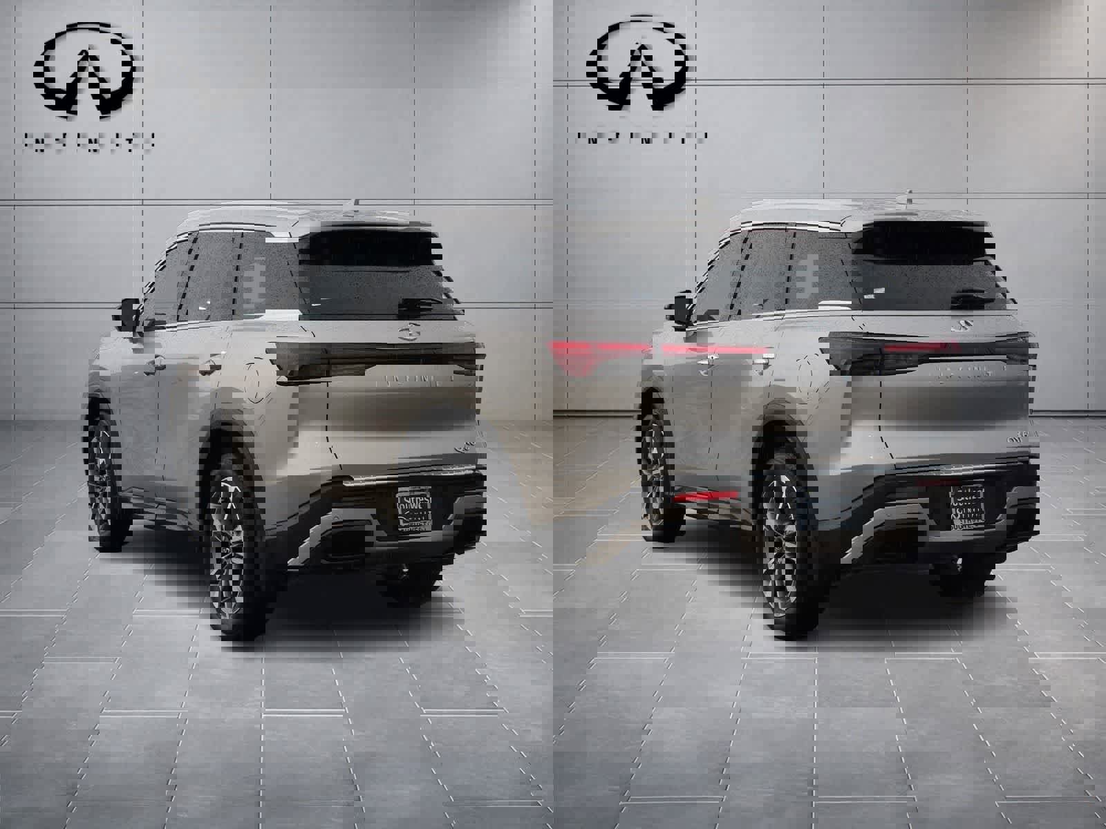 Used 2024 INFINITI QX60 Luxe w/ Vision Package FWD image 5