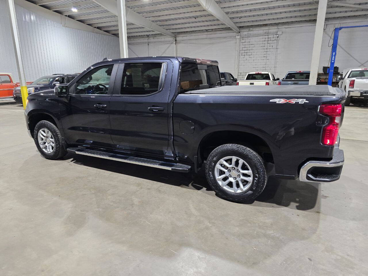 Used 2022 Chevrolet Silverado 1500 LT w/ Max Trailering Package AWD/4WD image 8