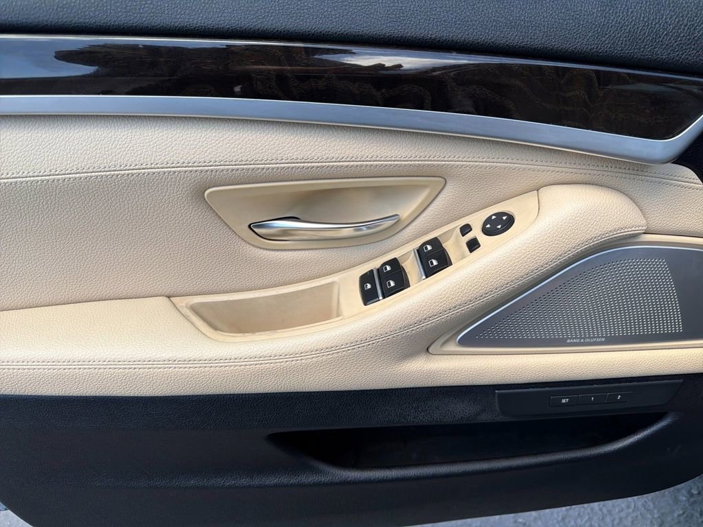 Used 2016 BMW 535i Sedan RWD image 11