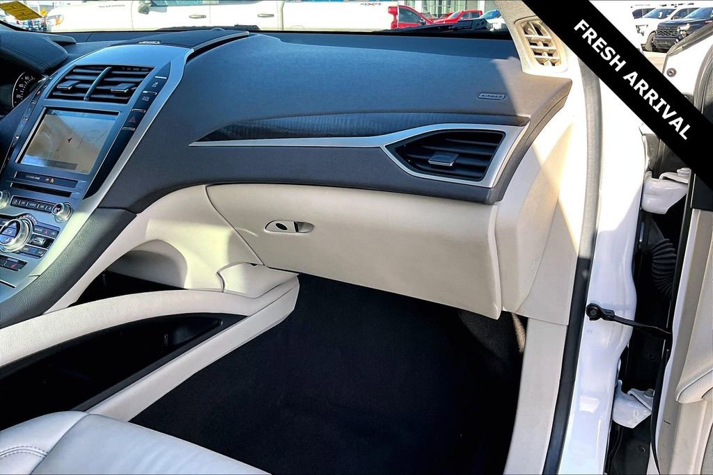Used 2019 Lincoln MKZ Reserve w/ Reserve Plus Package image 25