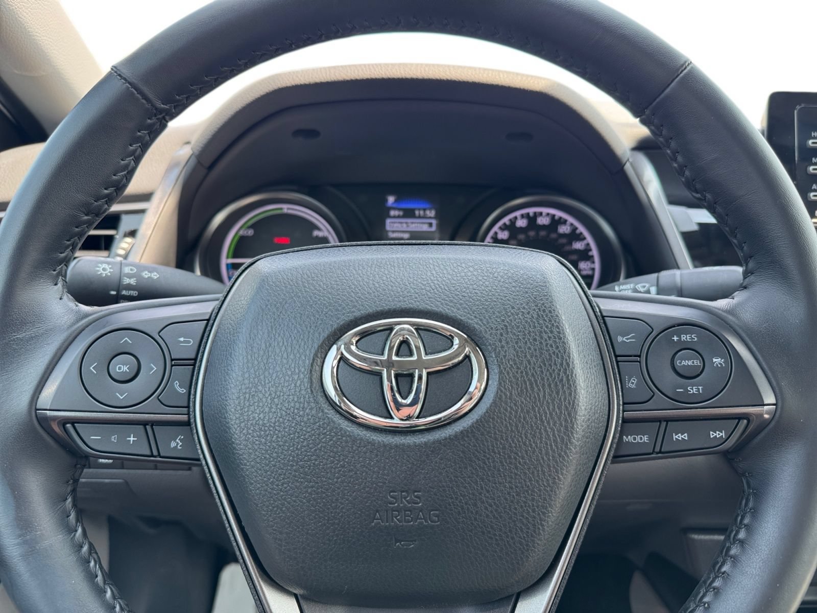 Used 2024 Toyota Camry SE FWD image 16