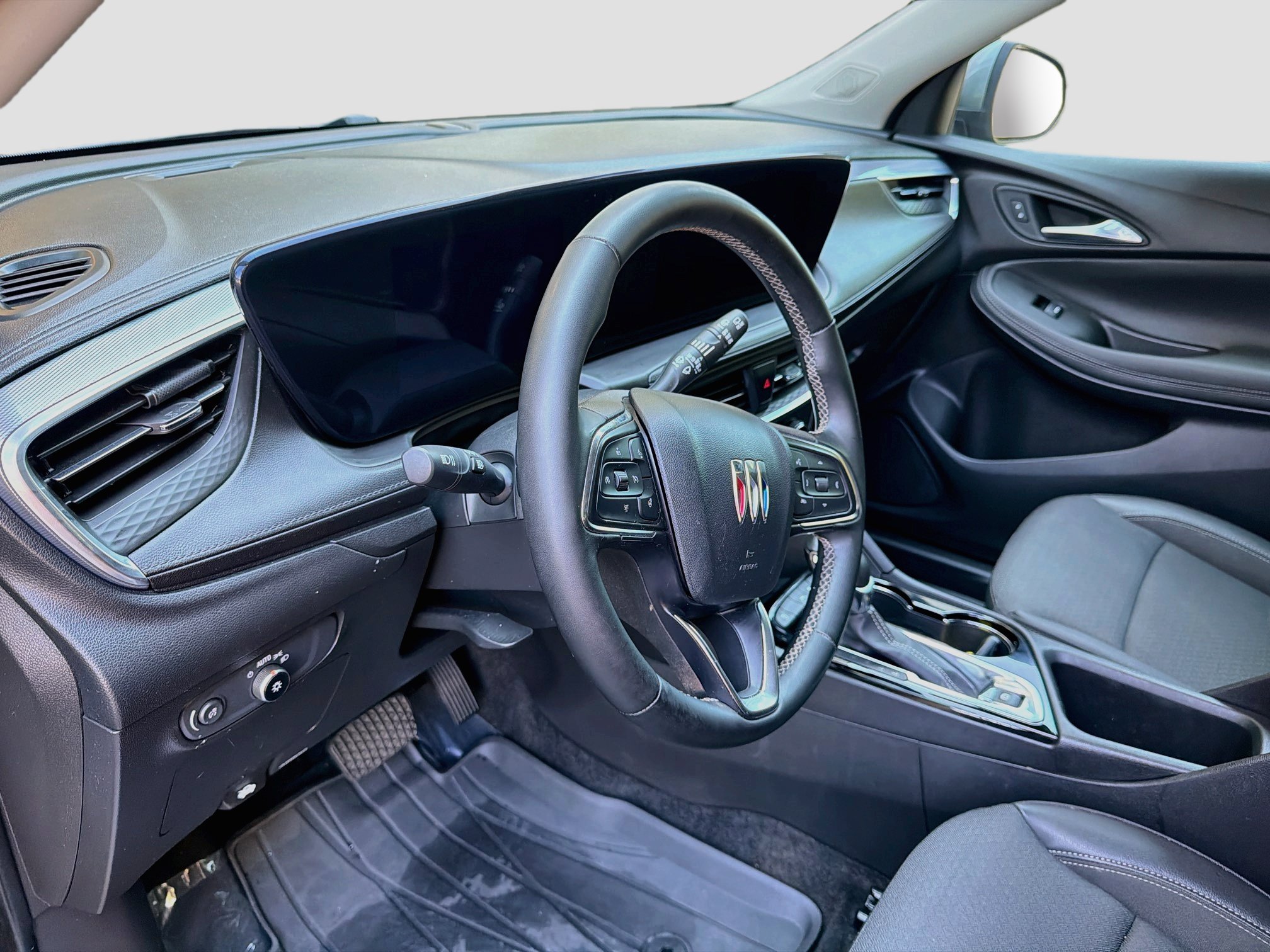 Used 2024 Buick Encore GX Preferred w/ Comfort Package FWD image 7