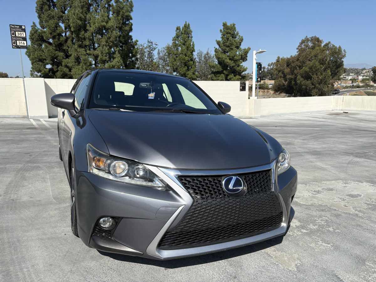 Used 2015 Lexus CT 200h image 48