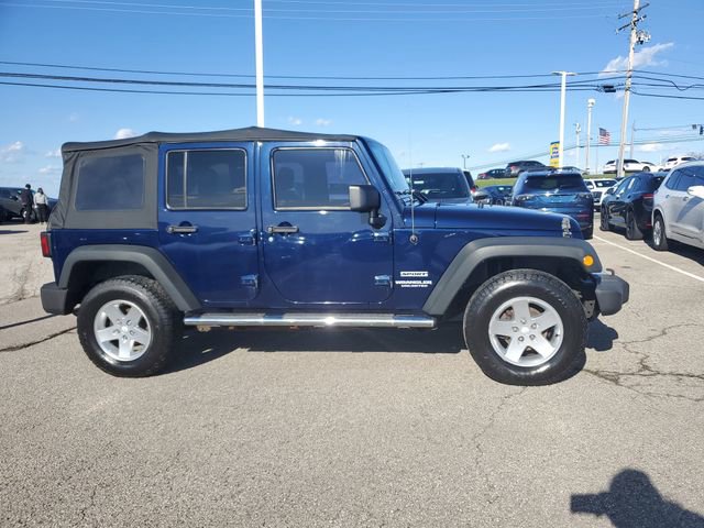 Used 2013 Jeep Wrangler Unlimited Sport image 3