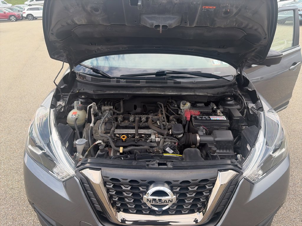 Used 2019 Nissan Kicks SR FWD image 21