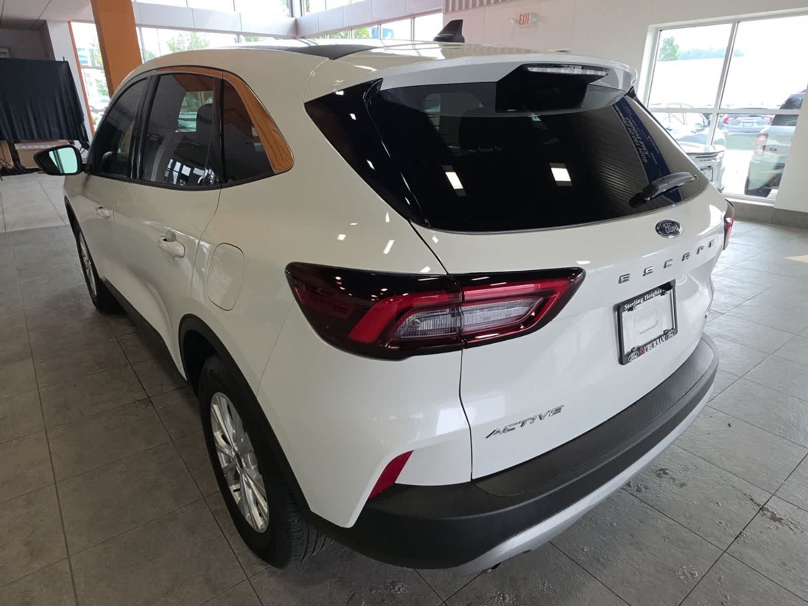 Used 2023 Ford Escape Active AWD/4WD image 12