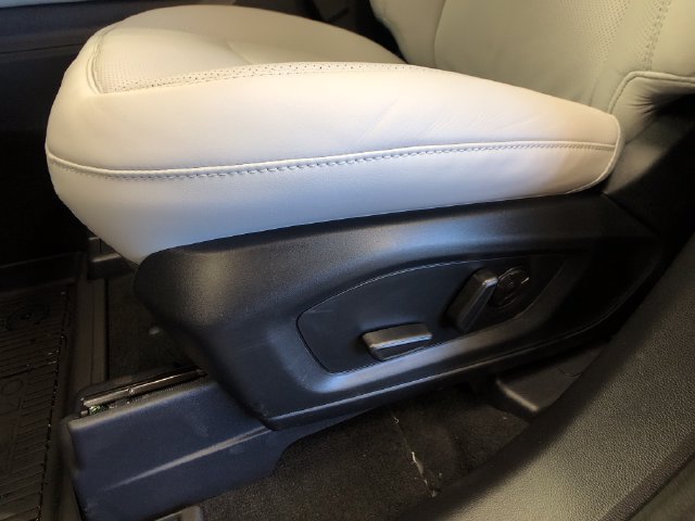 New 2027 Ford Explorer Platinum w/ LUX Leather Package AWD/4WD image 11
