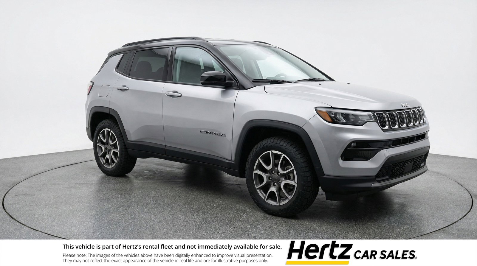 Used 2025 Jeep Compass Trailhawk image 1