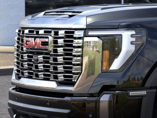 New 2026 GMC Sierra 3500 Denali w/ Denali Reserve Package image 13