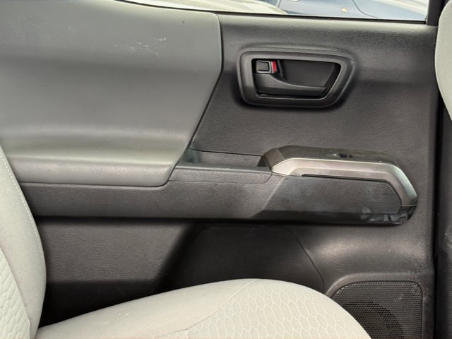 Certified 2019 Toyota Tacoma SR5 AWD/4WD image 23