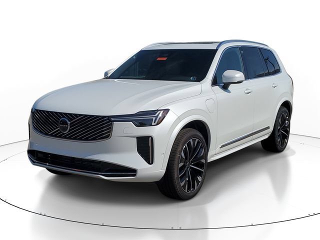 New 2026 Volvo XC90 T8 Plus w/ Protection Package AWD/4WD image 2