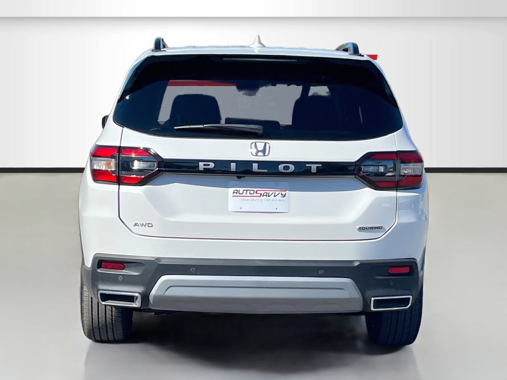 Used 2026 Honda Pilot Touring image 6