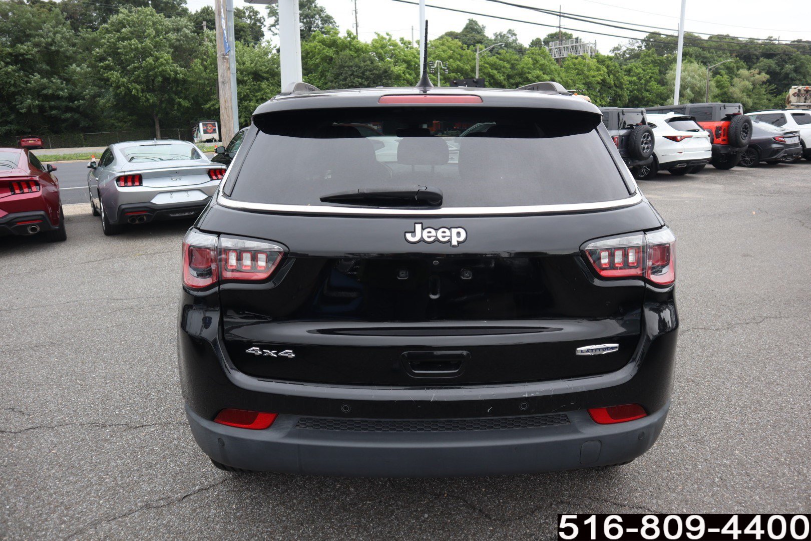 Used 2018 Jeep Compass Latitude w/ Popular Equipment Group AWD/4WD image 6
