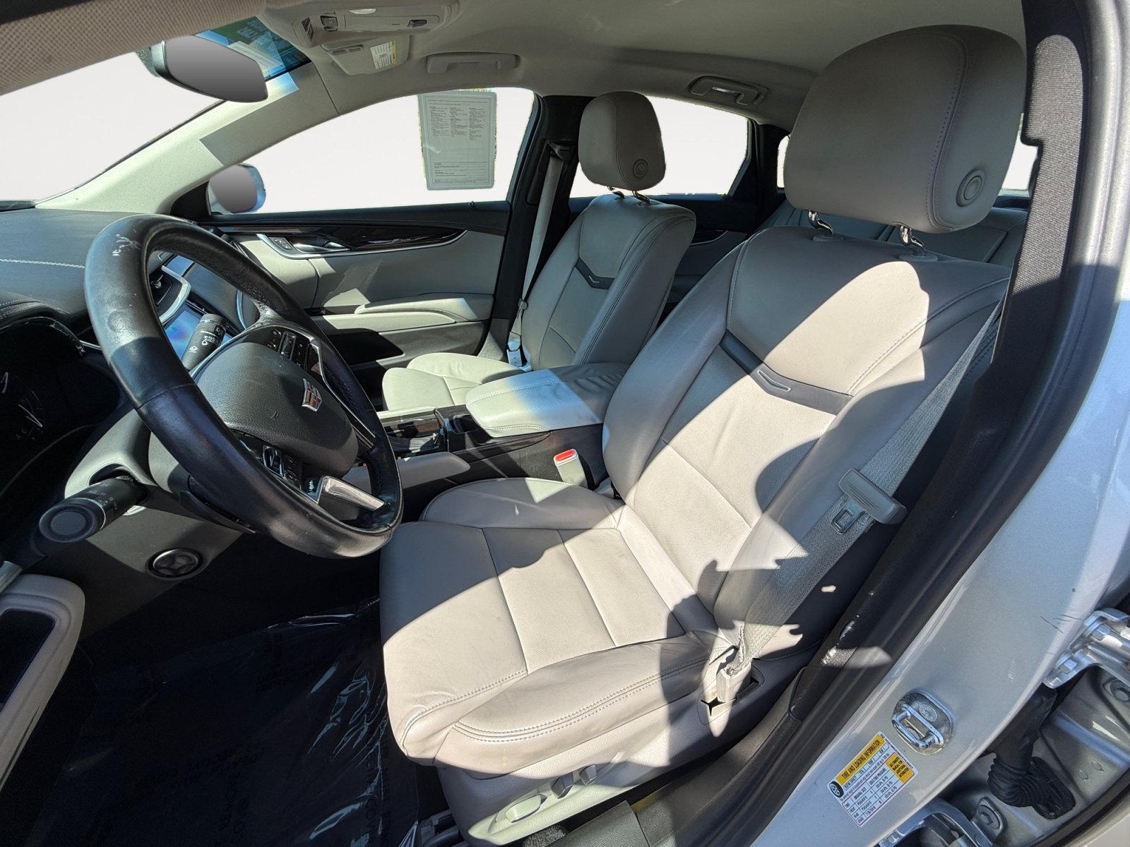 Used 2017 Cadillac XTS Luxury FWD image 10