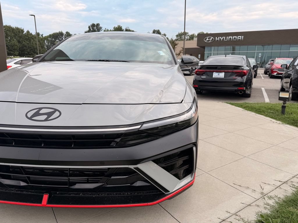 Used 2025 Hyundai Elantra N FWD image 13