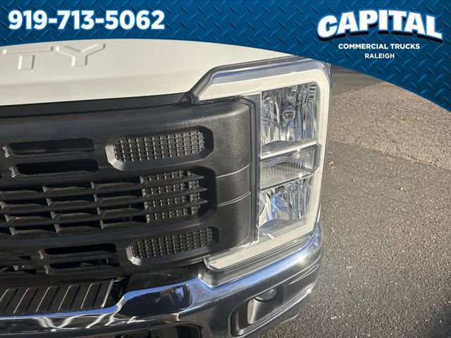 New 2026 Ford F250 XL w/ XL Chrome Package image 11