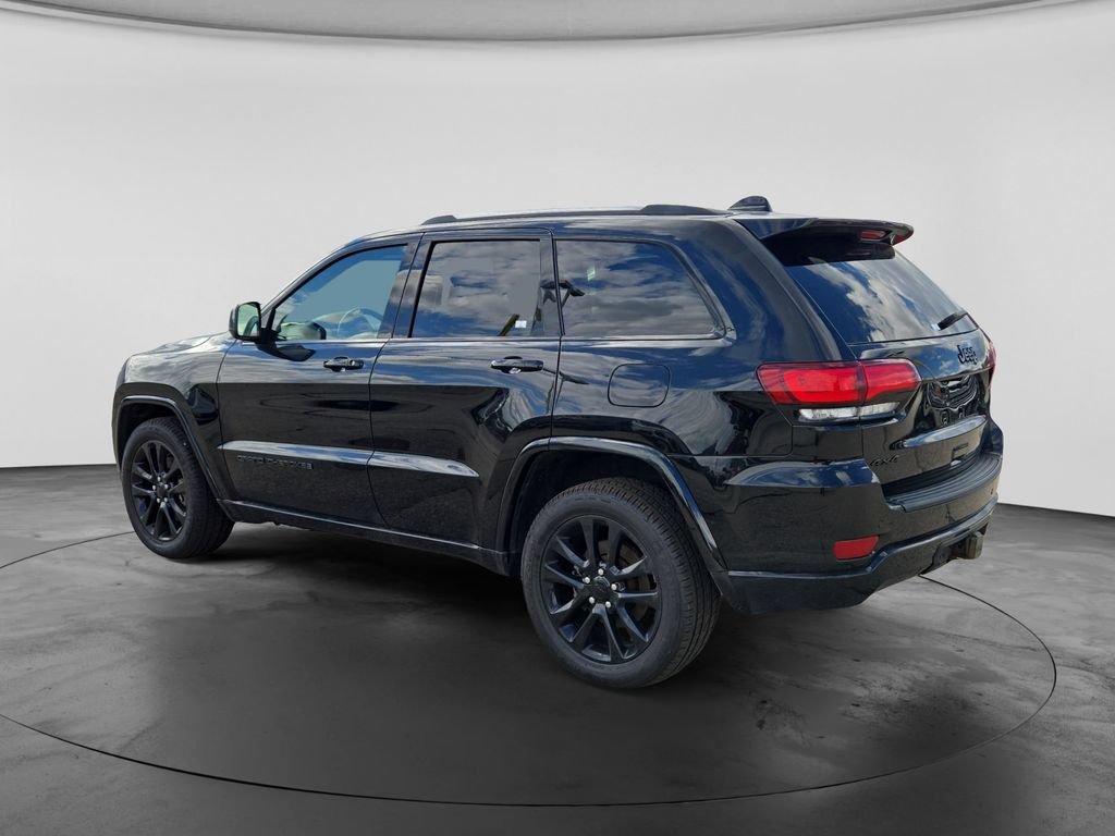 Used 2021 Jeep Grand Cherokee Altitude AWD/4WD image 8