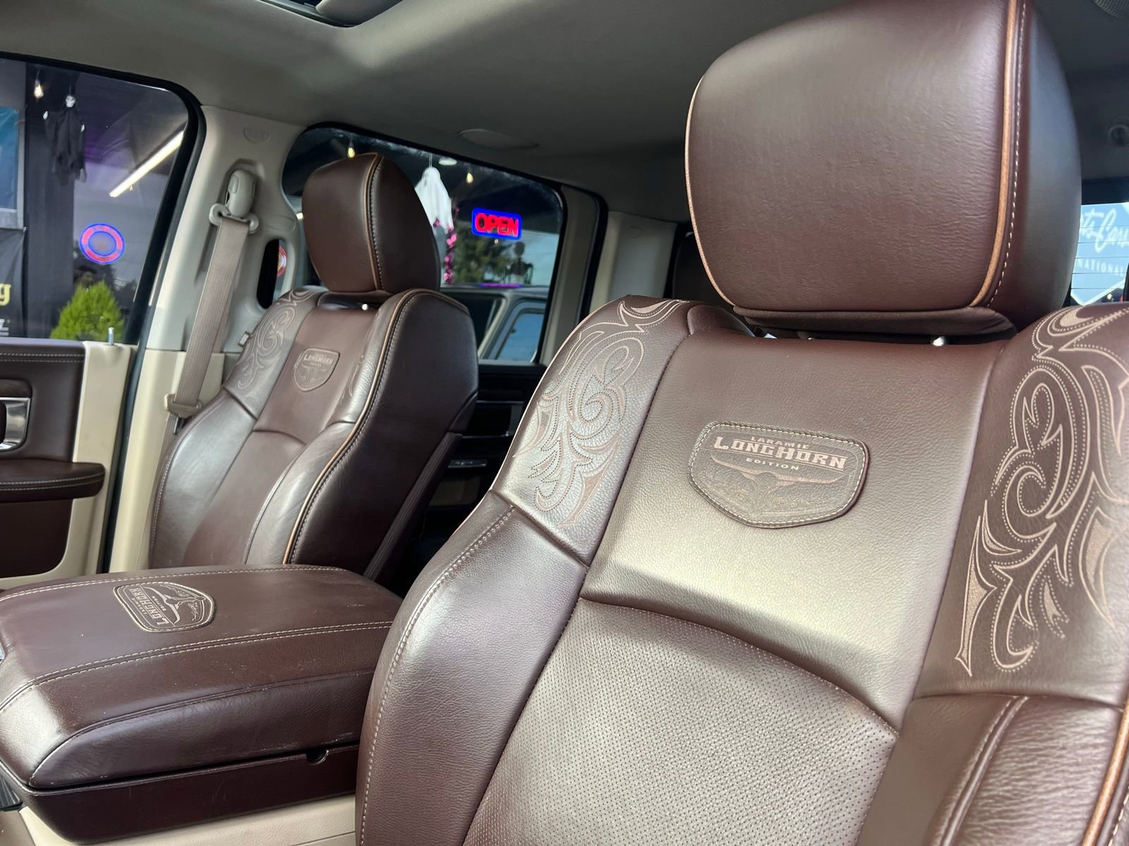 Used 2017 RAM 3500 Laramie Longhorn w/ Convenience Group image 26