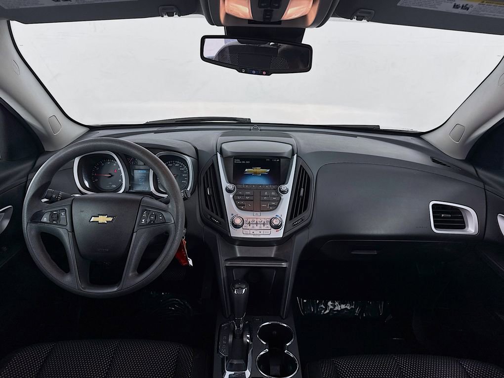 Used 2017 Chevrolet Equinox LS image 33