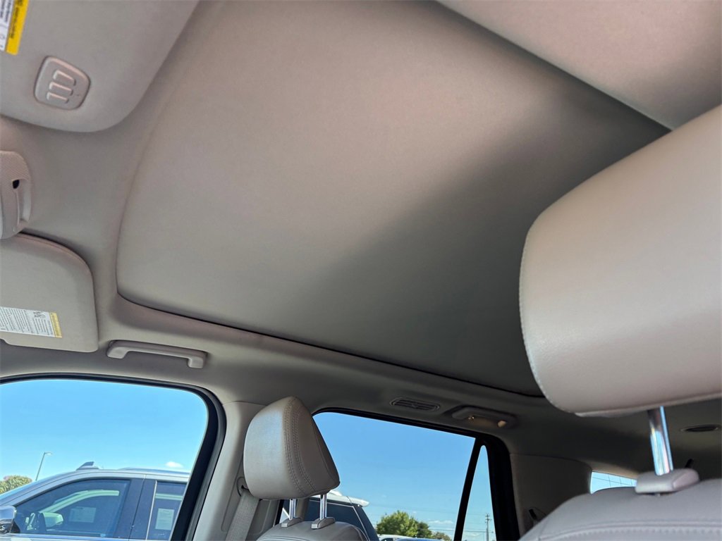 Used 2024 Ford Expedition Limited image 15