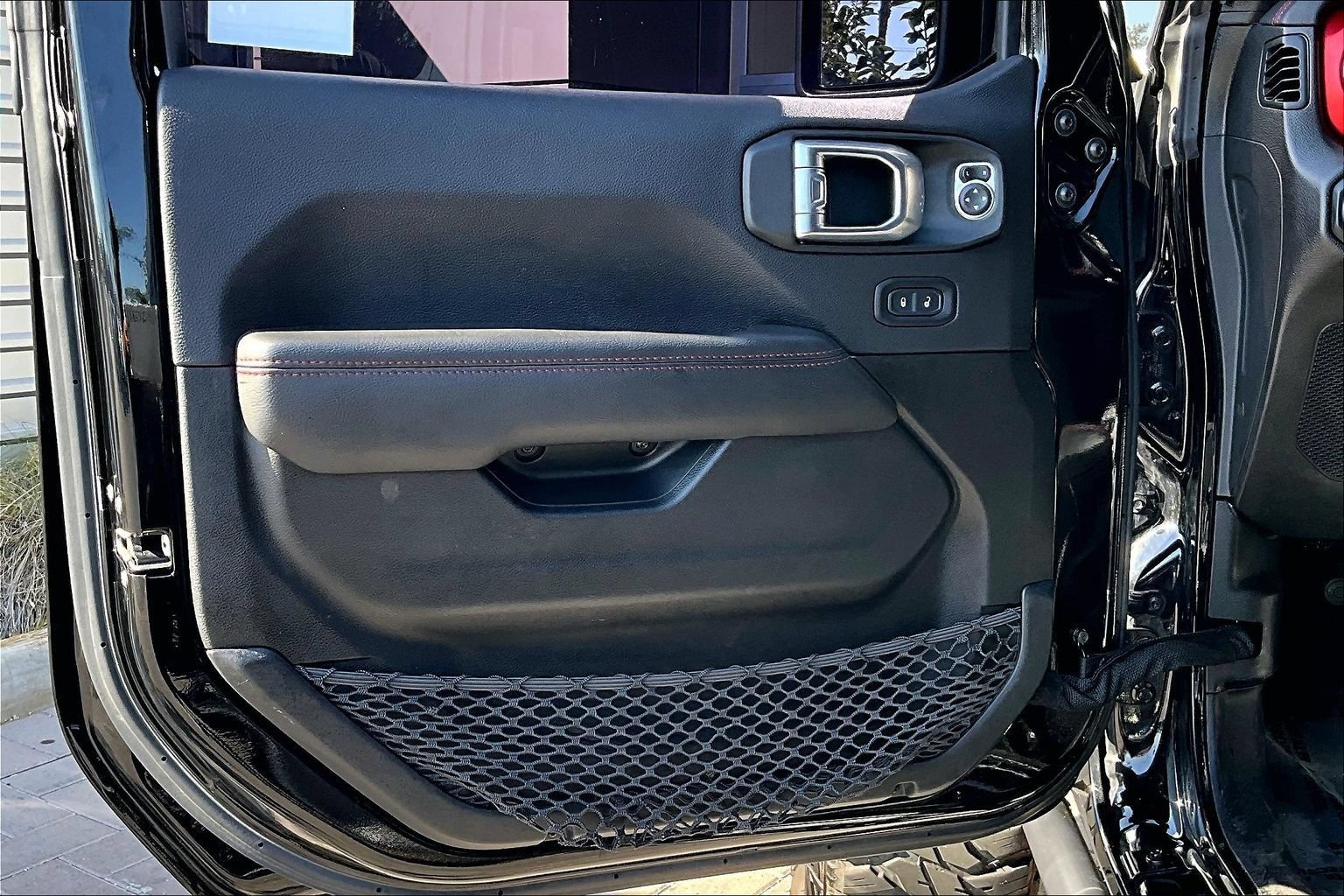 Used 2022 Jeep Gladiator Rubicon w/ LED Lighting Group AWD/4WD image 23