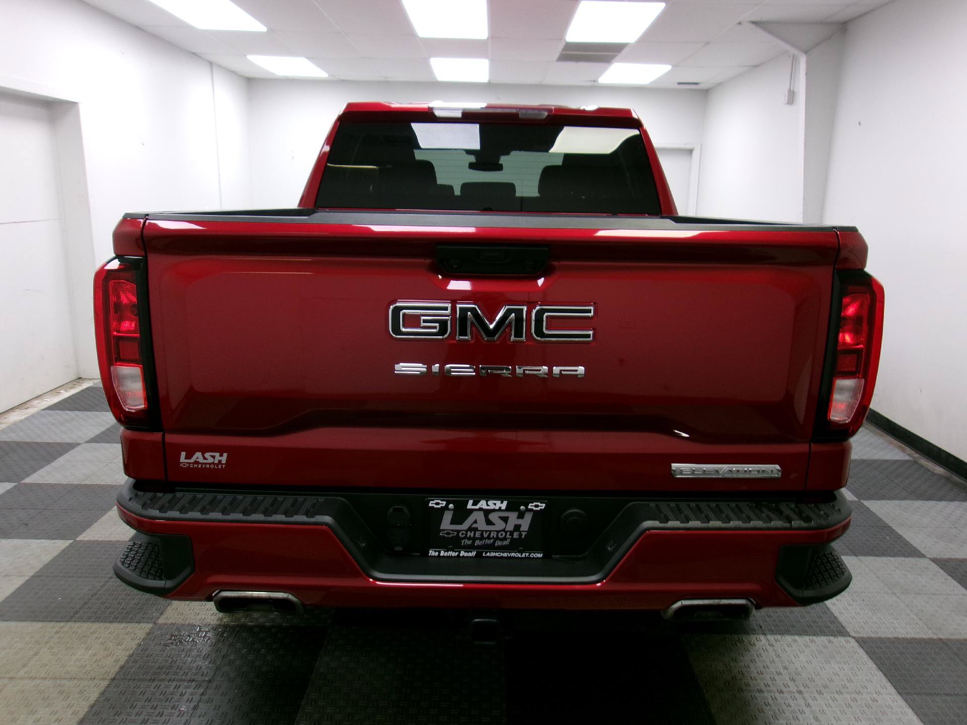 Used 2024 GMC Sierra 1500 Elevation w/ LPO, Elevation Black Package AWD/4WD image 12