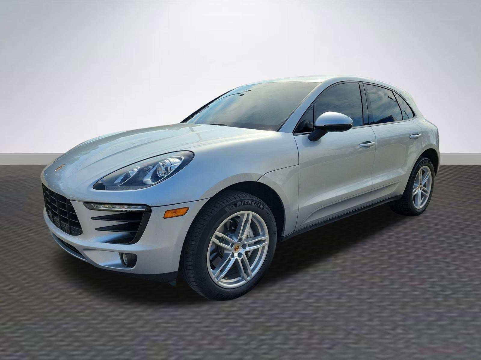 Used 2016 Porsche Macan S image 3