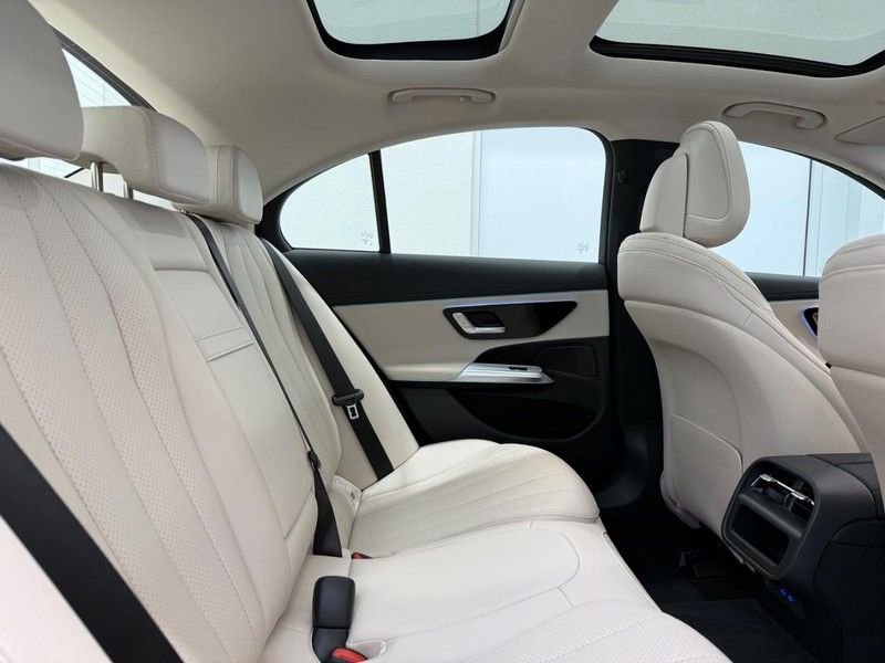 New 2026 Mercedes-Benz E 450 4MATIC Sedan image 5