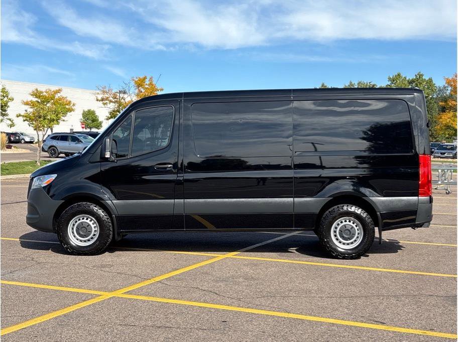 Used 2022 Mercedes-Benz Sprinter 2500 image 4