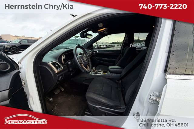 Used 2017 Jeep Grand Cherokee Laredo w/ Quick Order Package 2BE RWD image 13