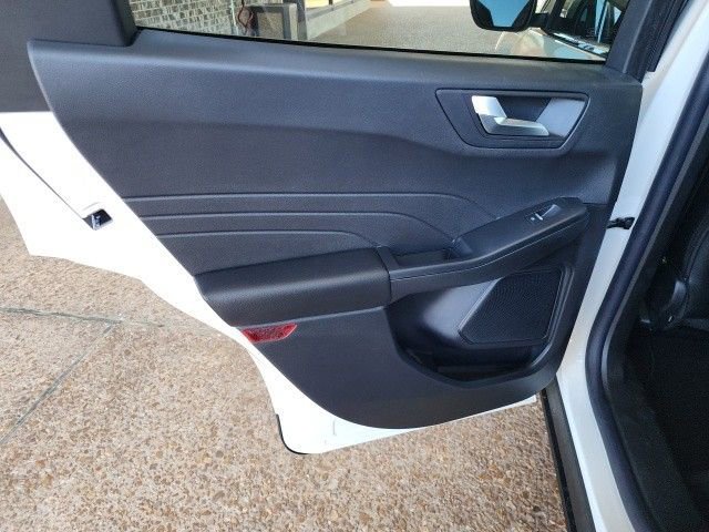 New 2025 Ford Escape SE image 48