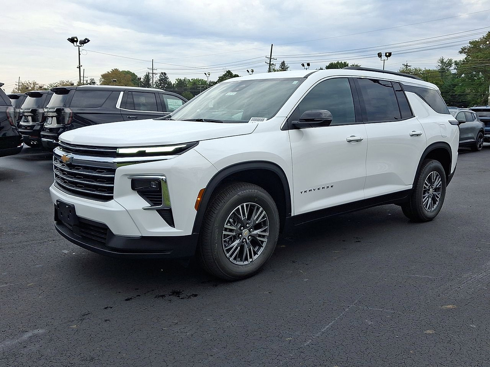 New 2026 Chevrolet Traverse LT image 10