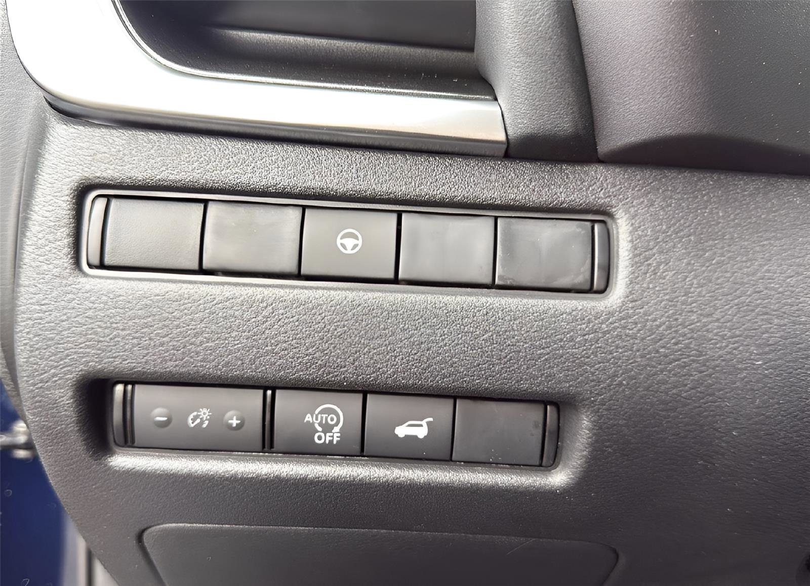 New 2026 Nissan Rogue SV image 30