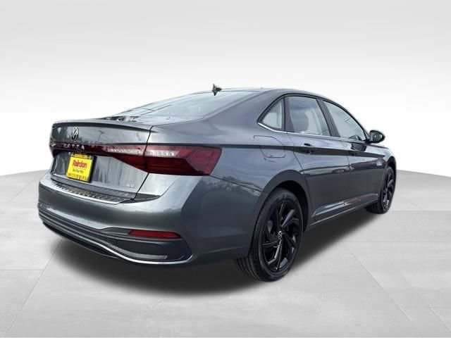 New 2026 Volkswagen Jetta SE image 7