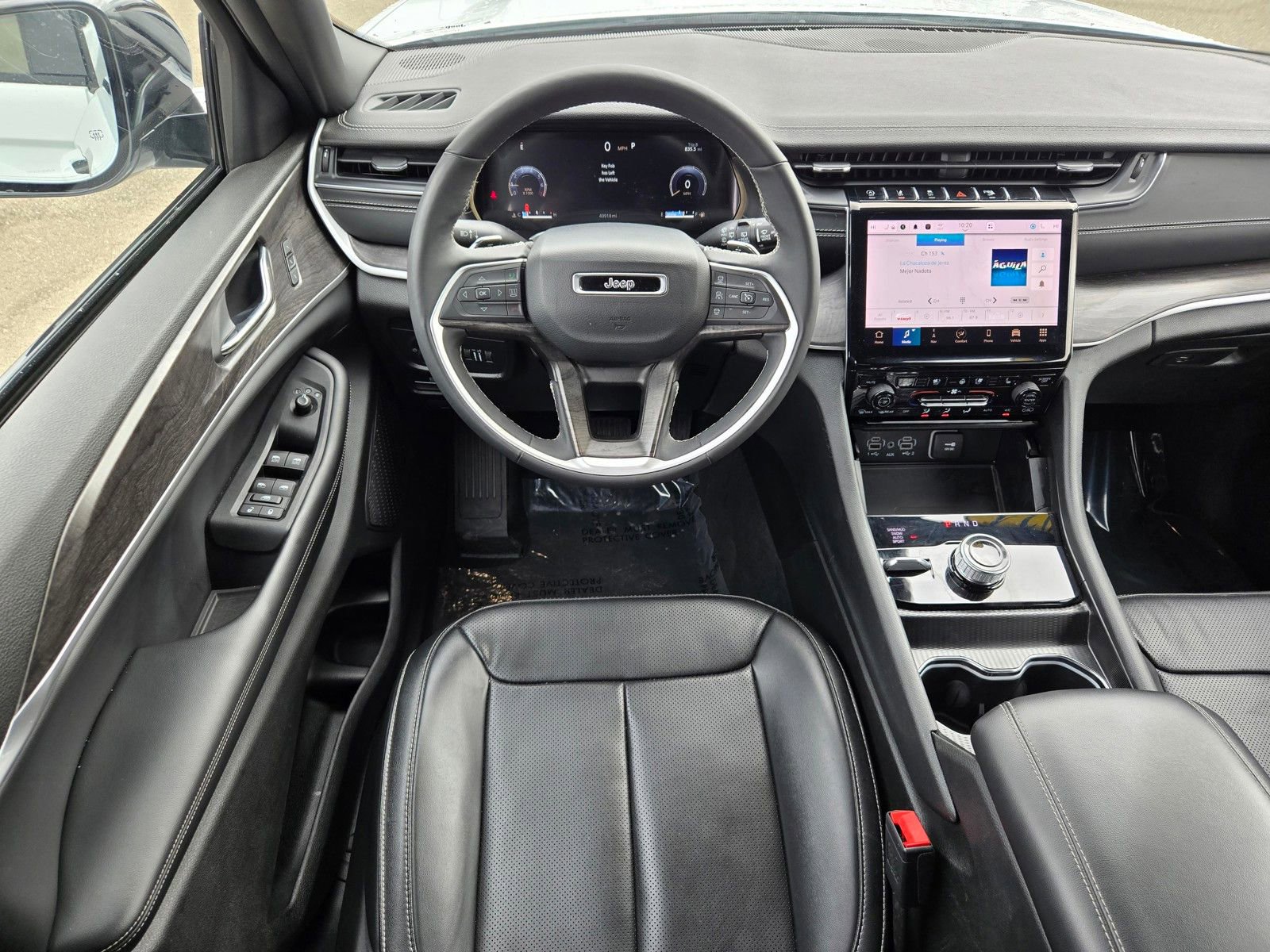 Used 2024 Jeep Grand Cherokee L Limited w/ Luxury Tech Group II AWD/4WD image 12