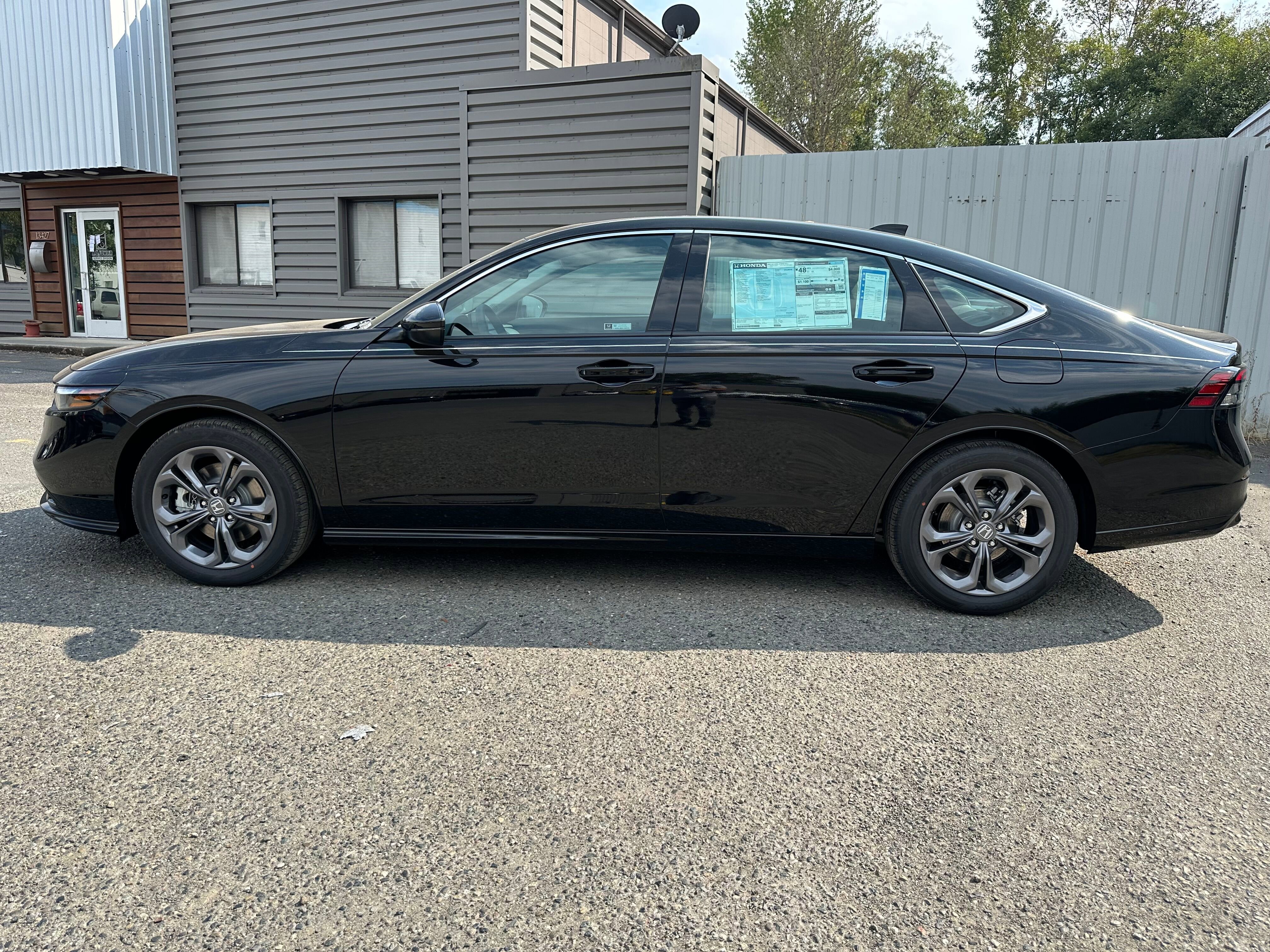 New 2025 Honda Accord EX-L image 4