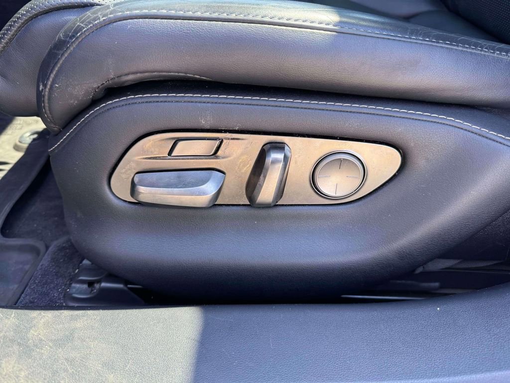 Used 2018 Lexus LS 500h AWD image 17