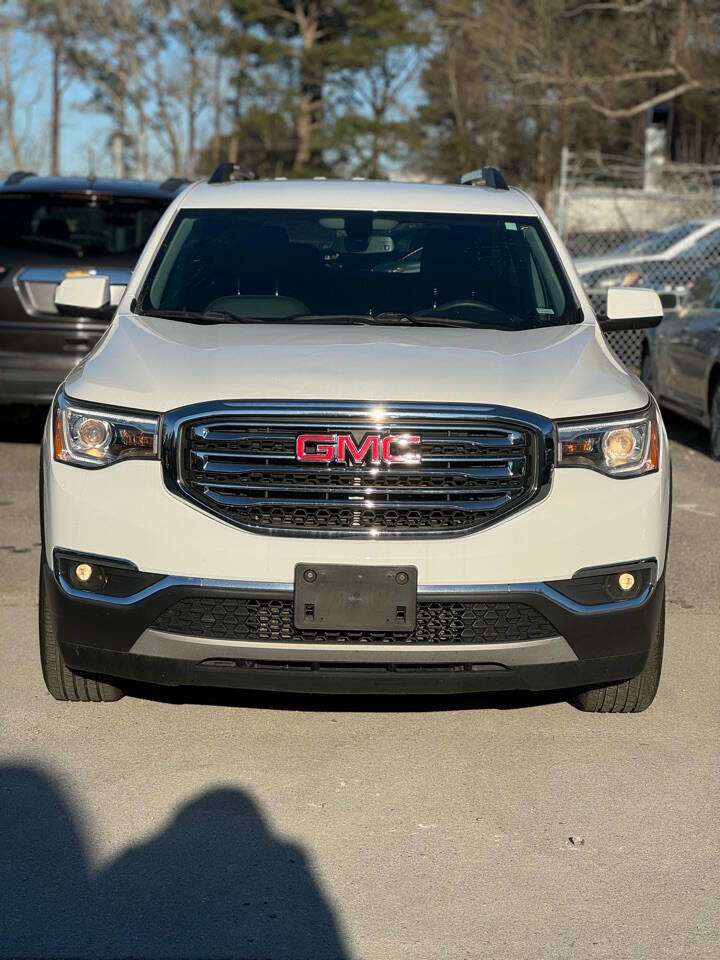 Used 2019 GMC Acadia SLT FWD image 3