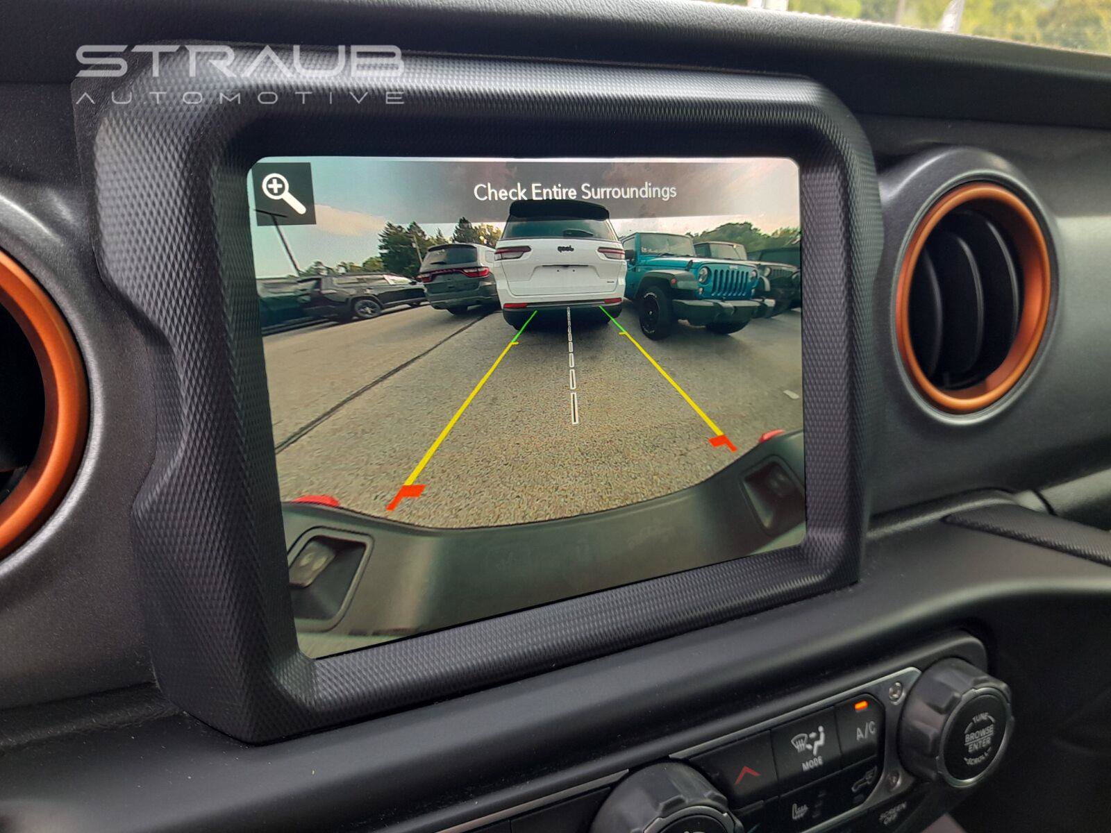 Used 2022 Jeep Gladiator Mojave w/ Cold Weather Group AWD/4WD image 22