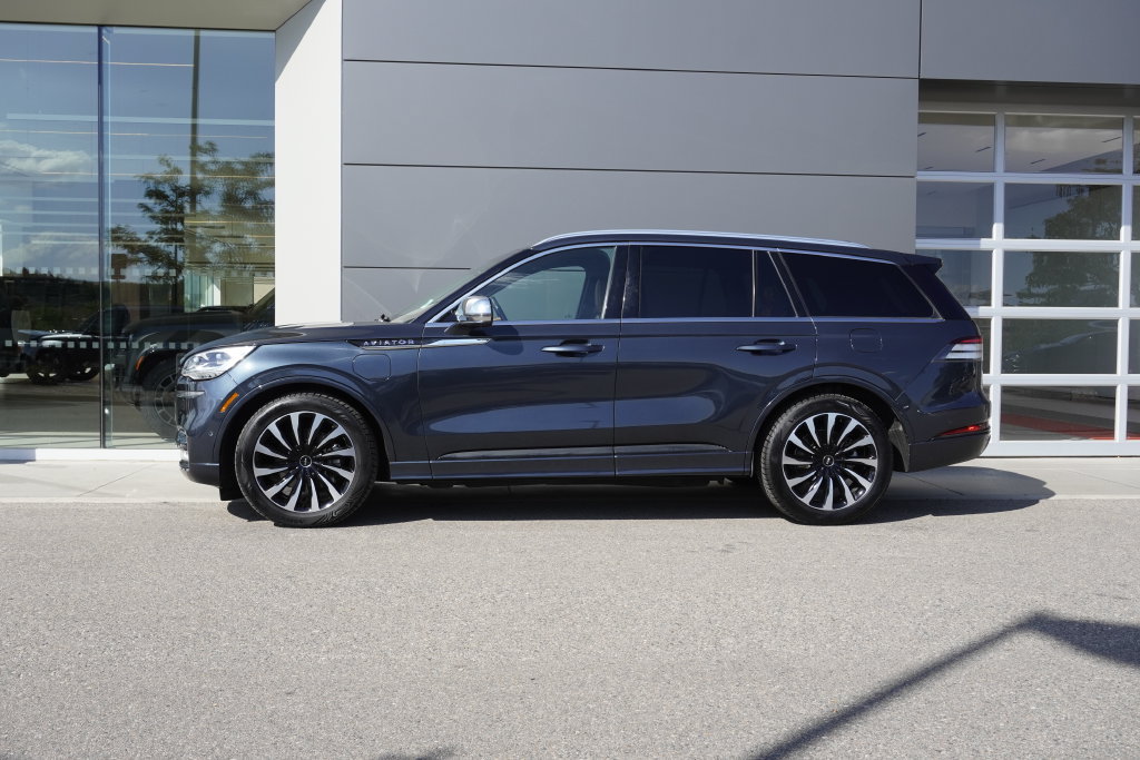 Used 2020 Lincoln Aviator Black Label Grand Touring w/ Class IV Trailer Tow Package AWD/4WD image 8