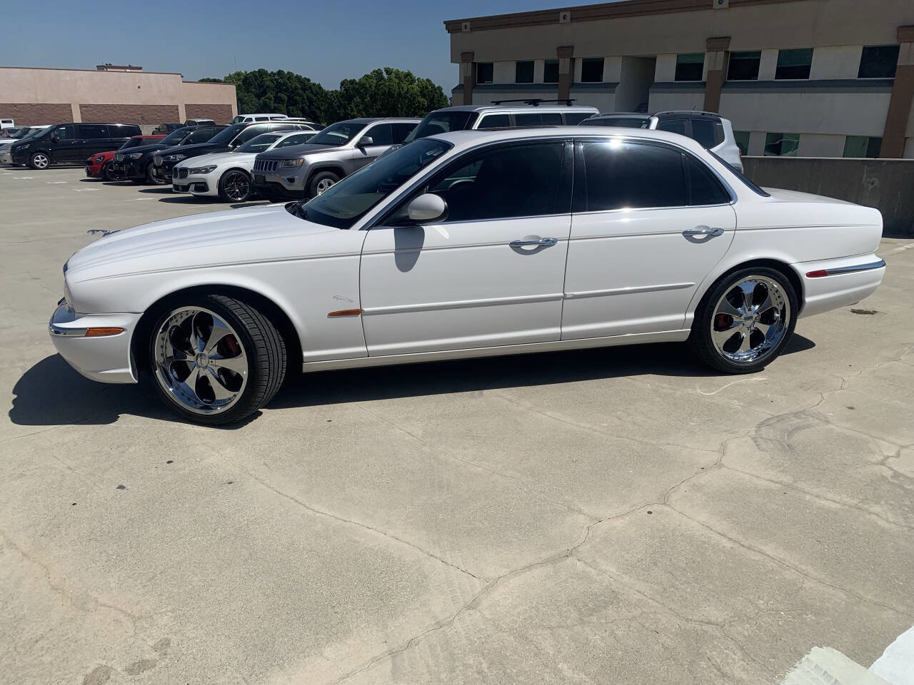Used 2004 Jaguar XJ8 RWD image 13
