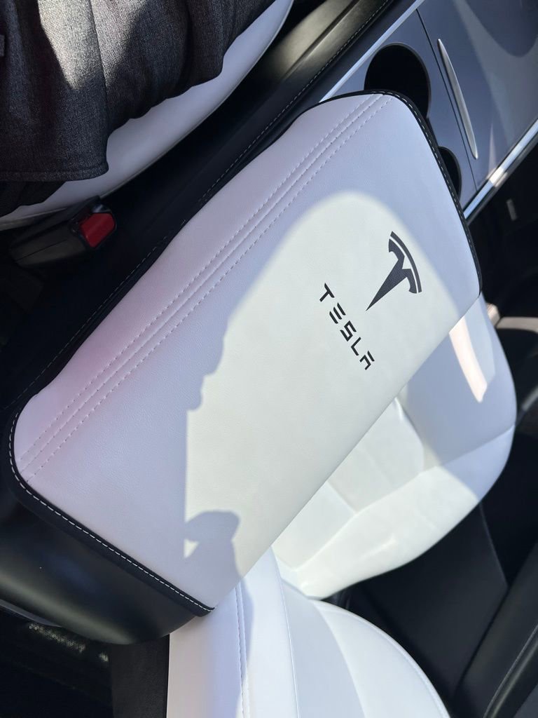 Used 2024 Tesla Model Y Long Range image 30