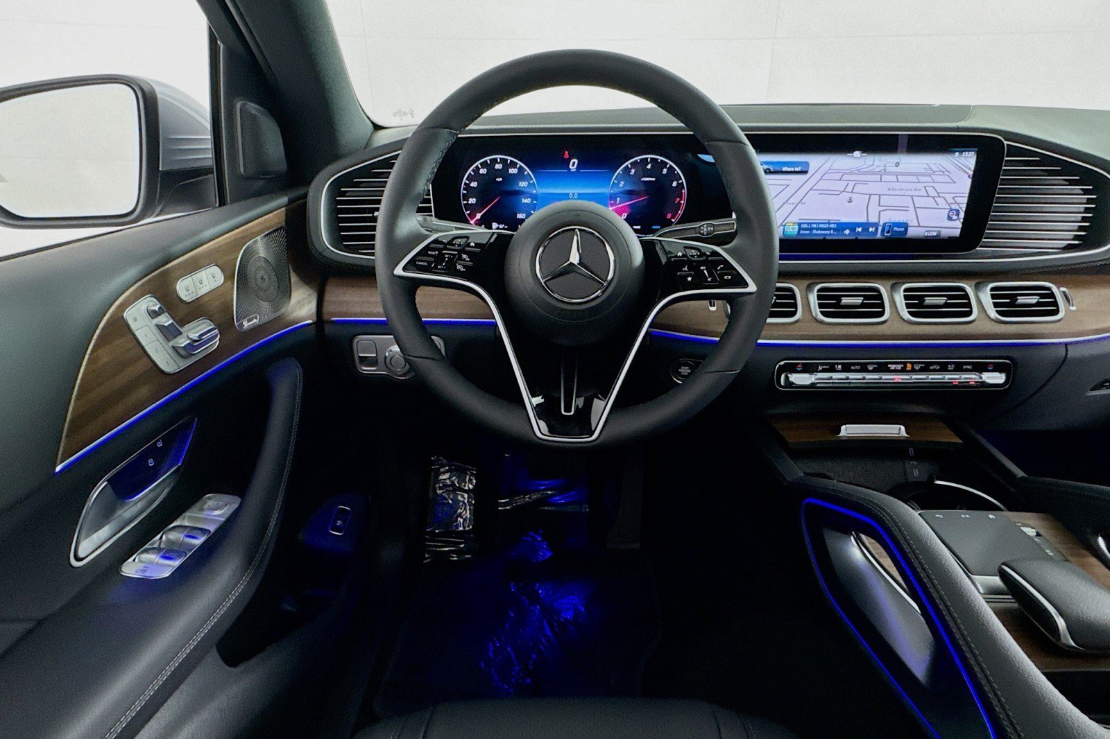 New 2026 Mercedes-Benz GLE 450 4MATIC Coupe image 4
