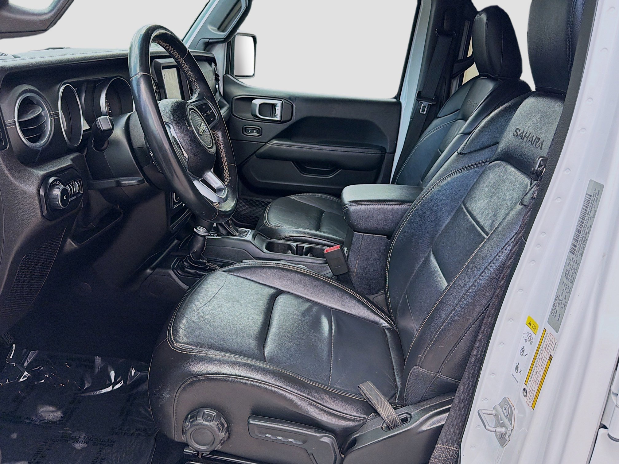 Used 2019 Jeep Wrangler Unlimited Sahara AWD/4WD image 19