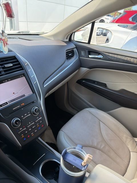 Used 2018 Lincoln MKC Reserve image 13