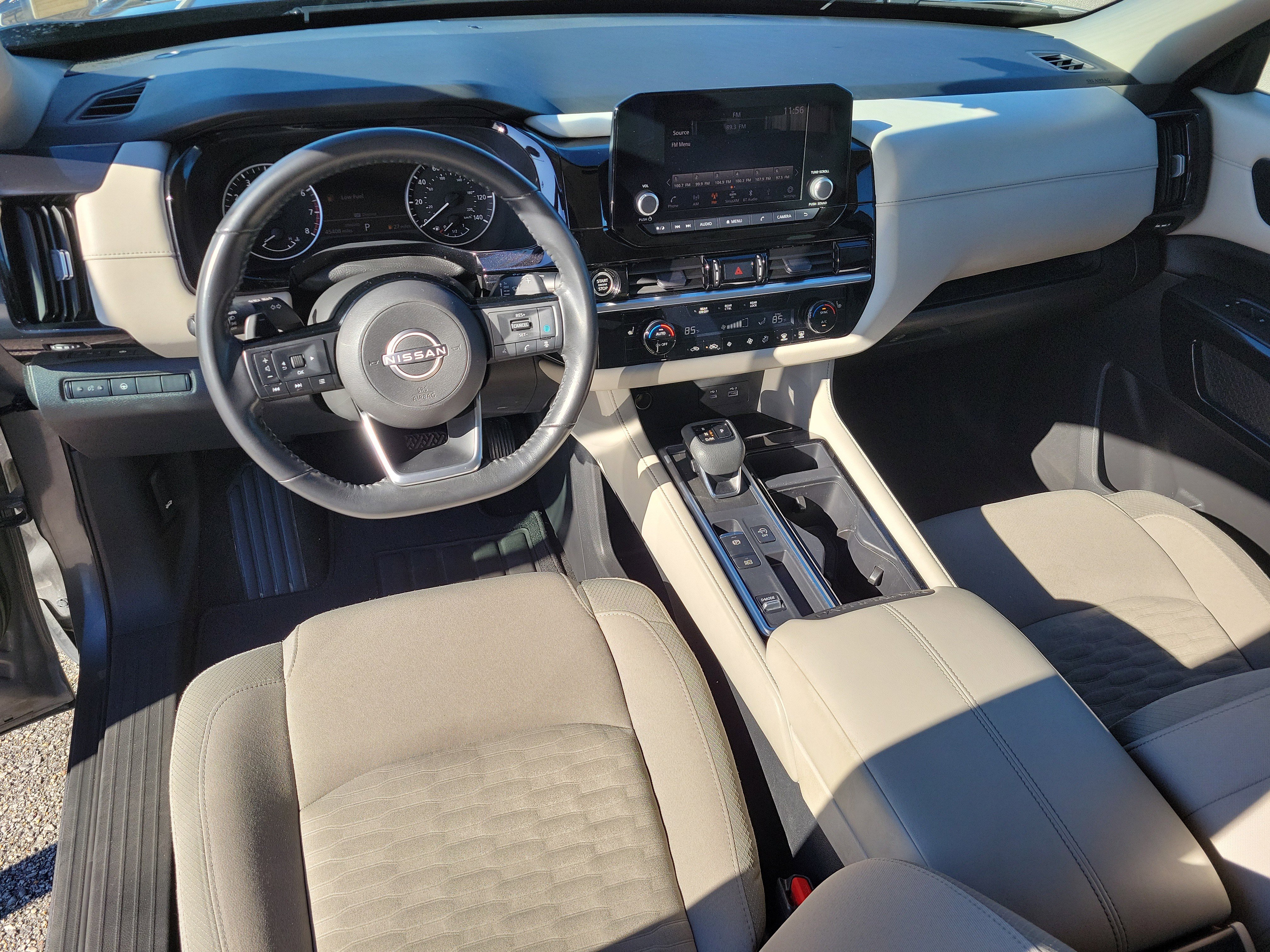 Used 2023 Nissan Pathfinder SV image 20