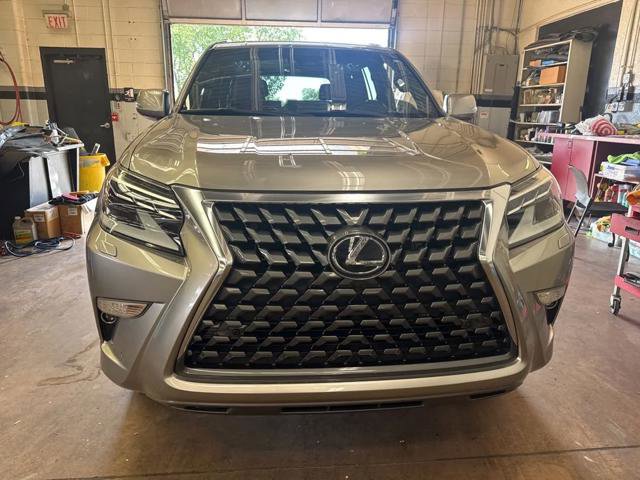 Certified 2022 Lexus GX 460 Premium AWD/4WD image 3